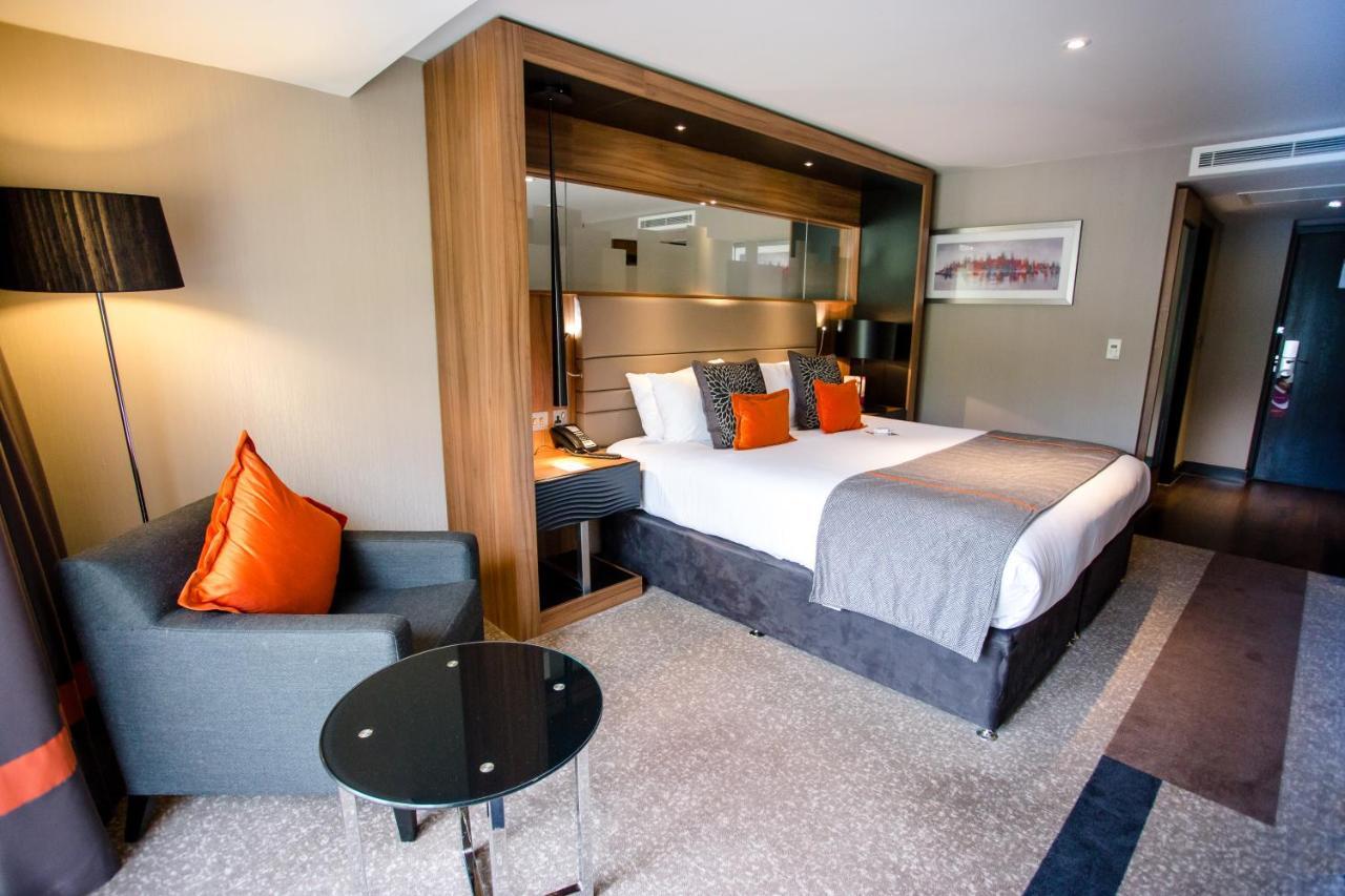Crowne Plaza Gerrards Cross By Ihg Hotell Beaconsfield Exteriör bild
