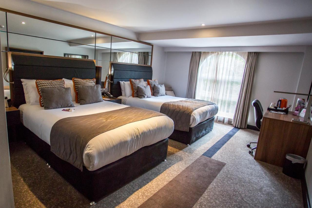 Crowne Plaza Gerrards Cross By Ihg Hotell Beaconsfield Exteriör bild