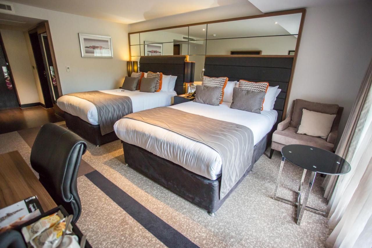 Crowne Plaza Gerrards Cross By Ihg Hotell Beaconsfield Exteriör bild