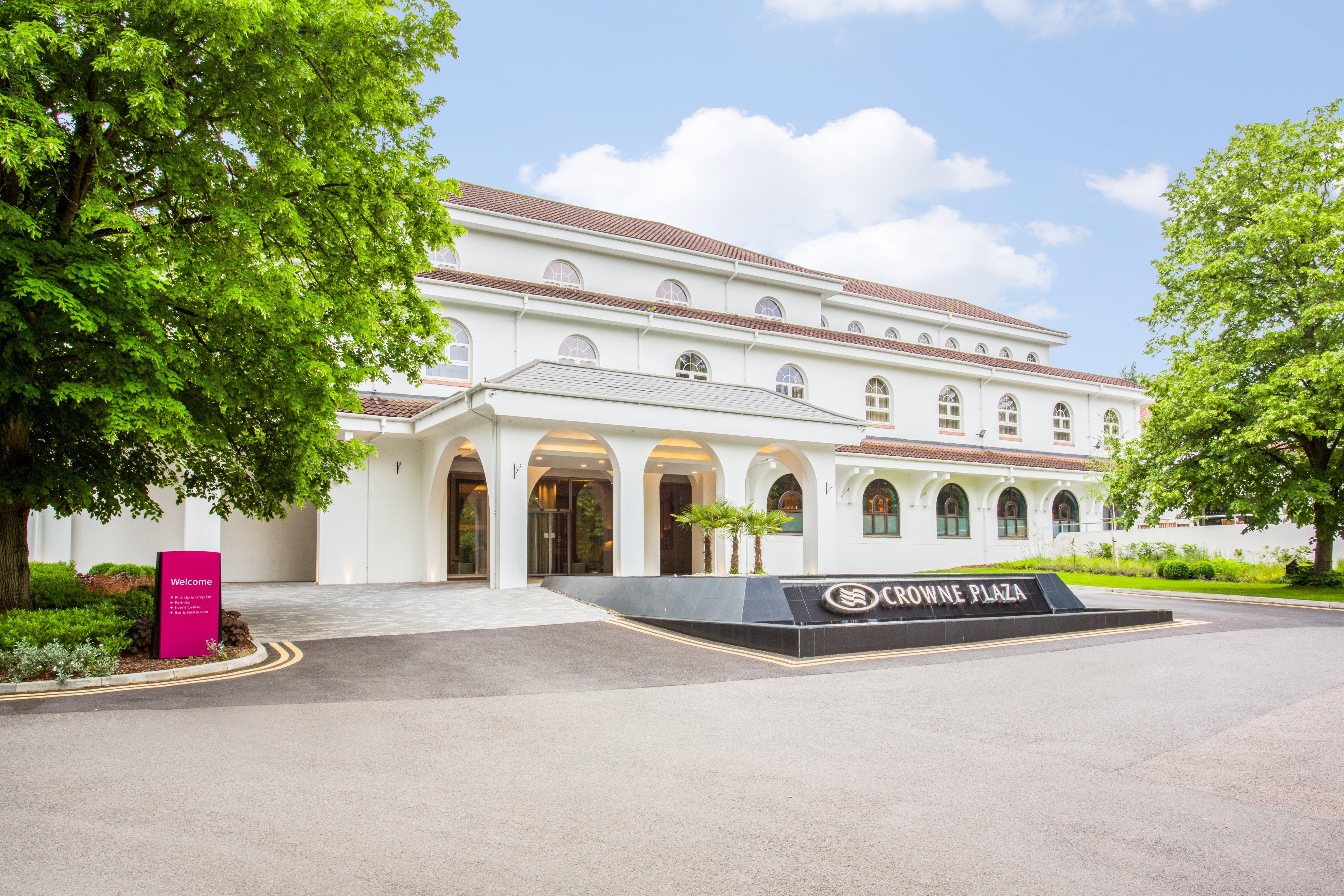 Crowne Plaza Gerrards Cross By Ihg Hotell Beaconsfield Exteriör bild