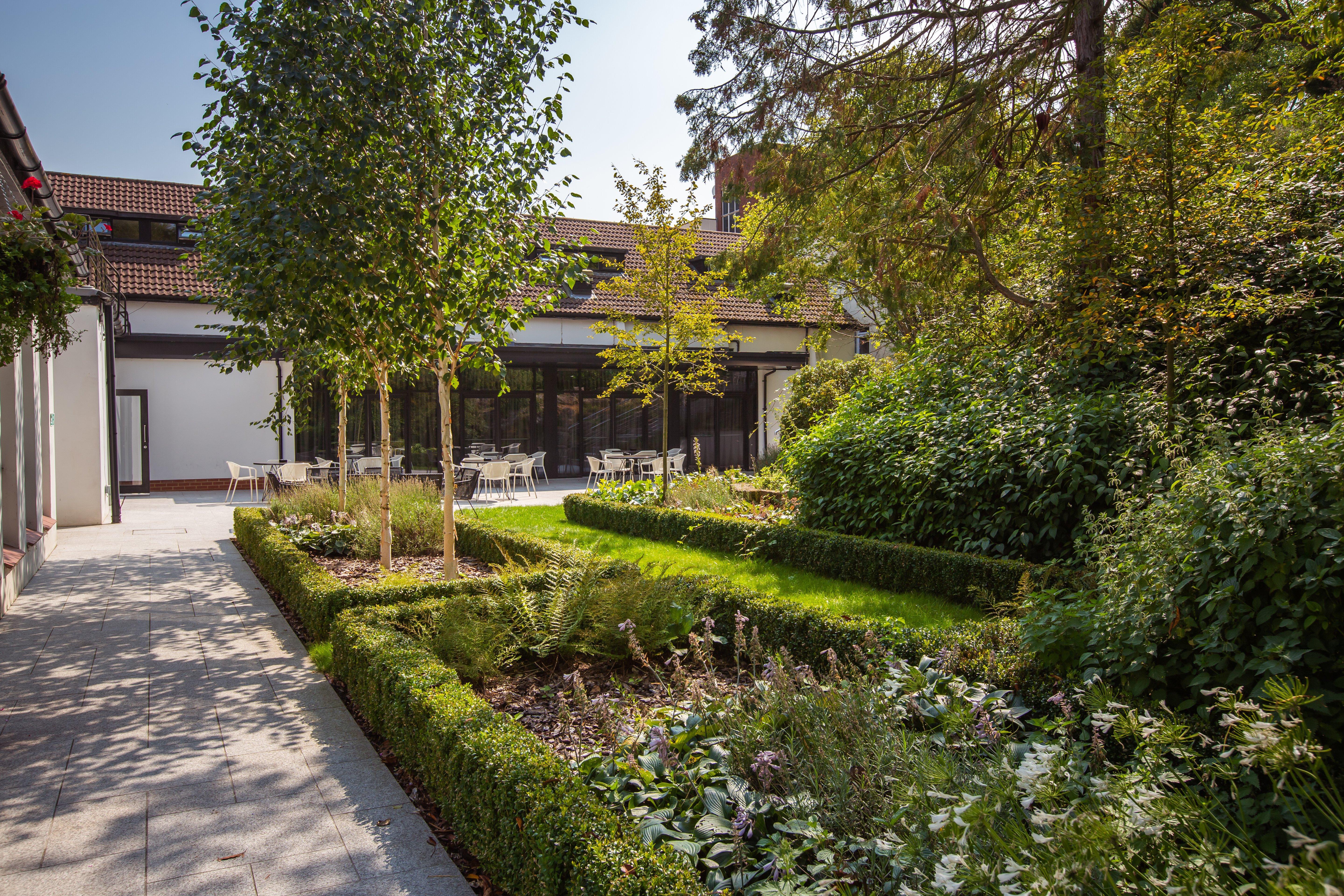 Crowne Plaza Gerrards Cross By Ihg Hotell Beaconsfield Exteriör bild