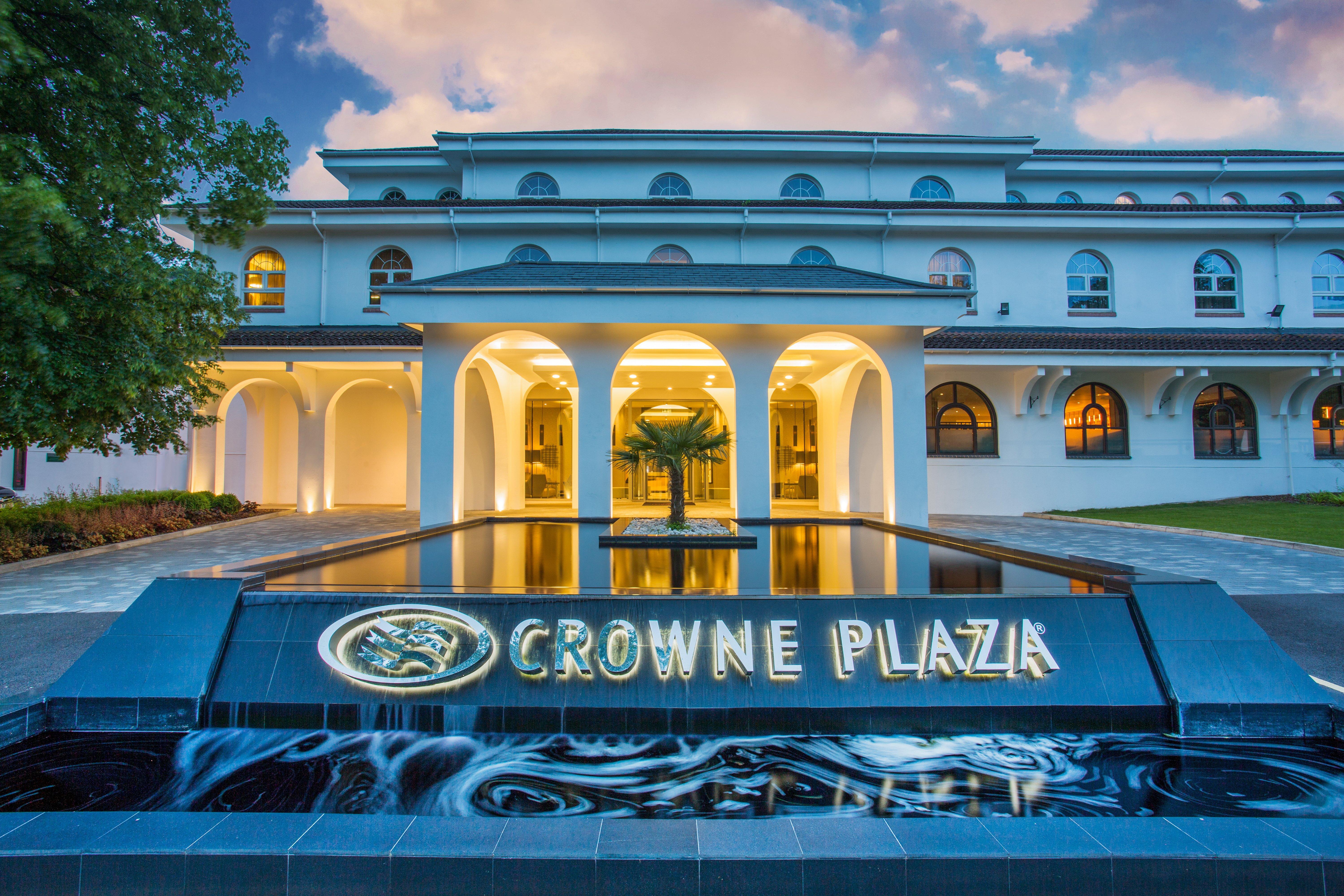 Crowne Plaza Gerrards Cross By Ihg Hotell Beaconsfield Exteriör bild
