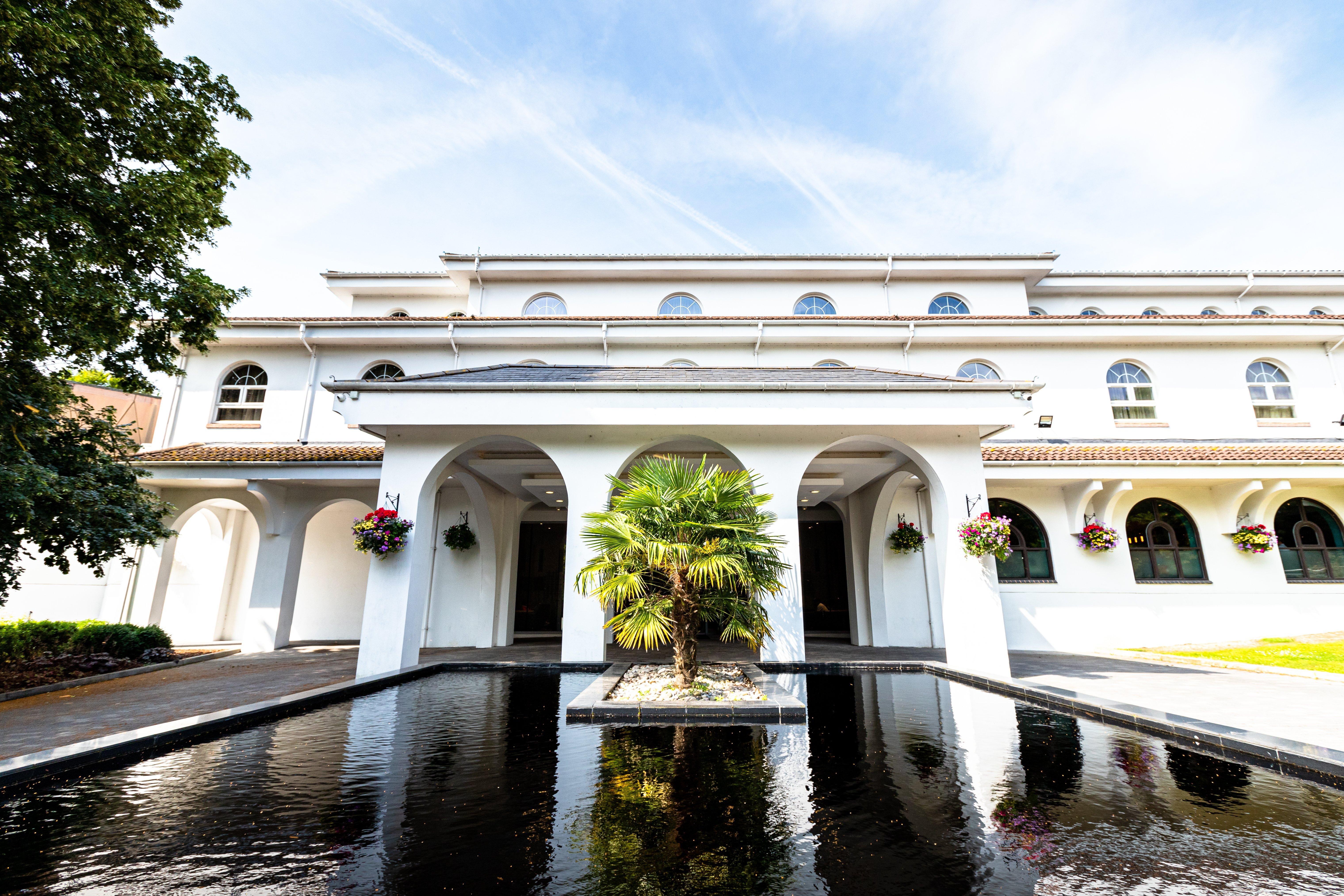 Crowne Plaza Gerrards Cross By Ihg Hotell Beaconsfield Exteriör bild