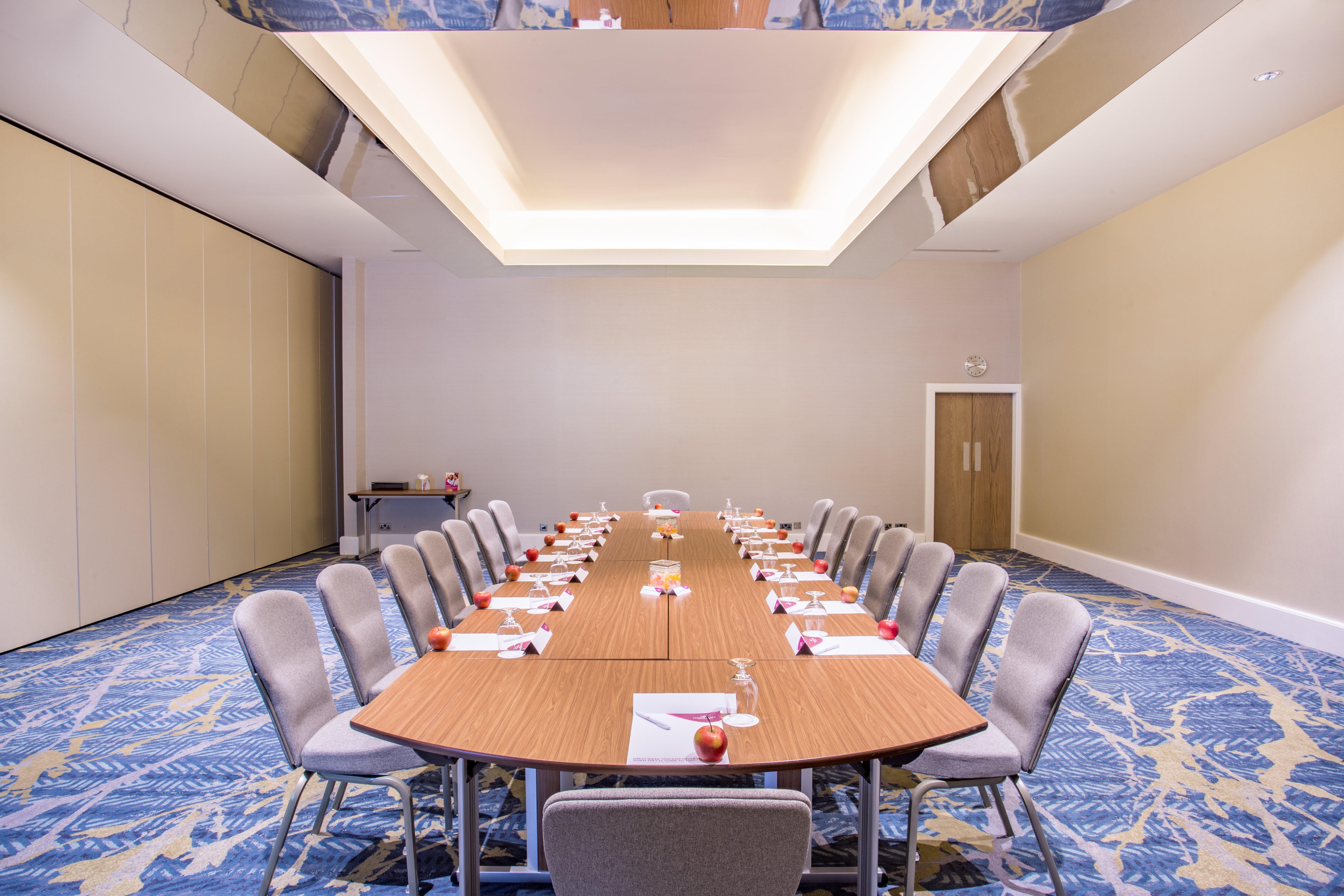 Crowne Plaza Gerrards Cross By Ihg Hotell Beaconsfield Exteriör bild