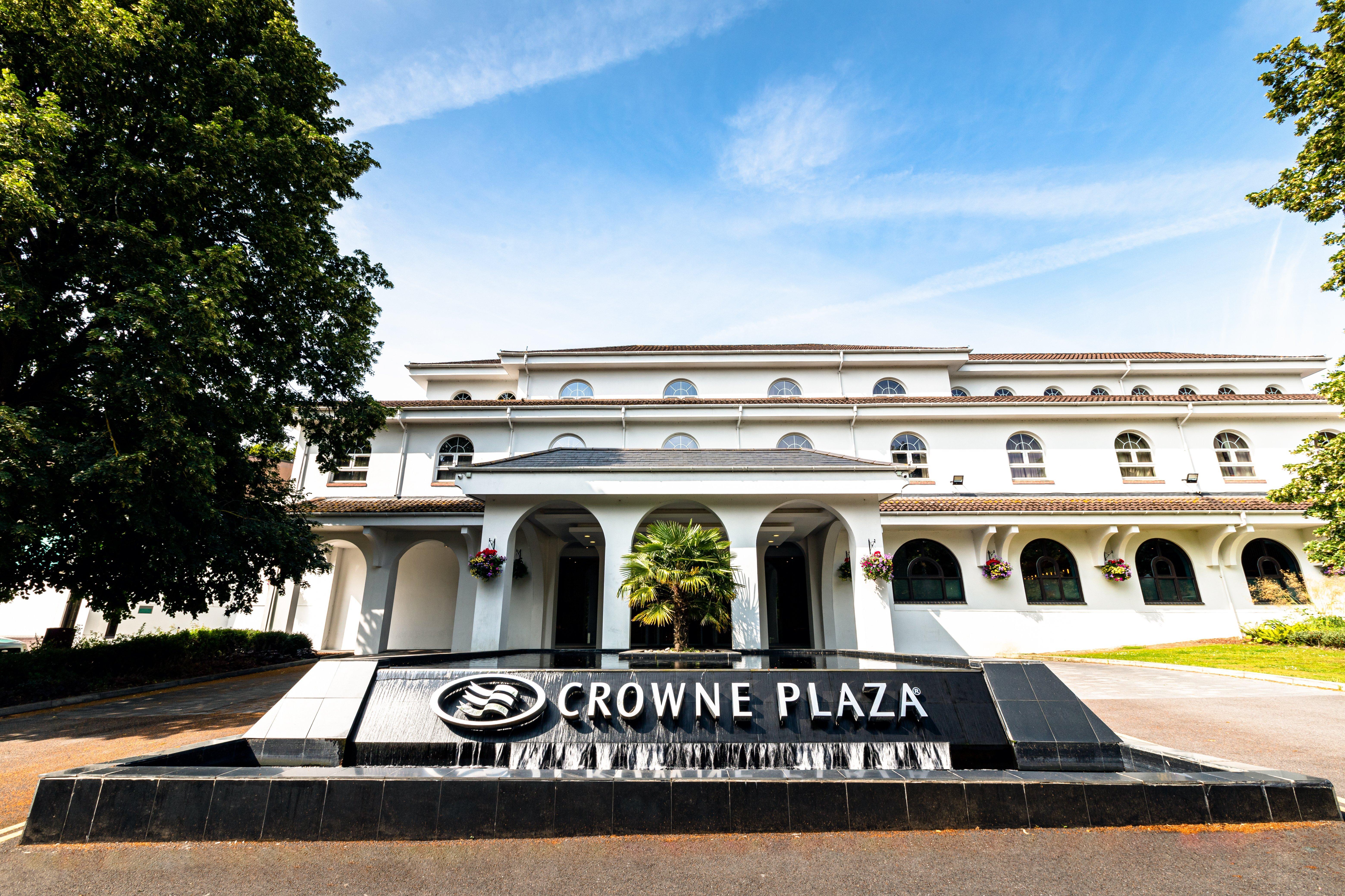 Crowne Plaza Gerrards Cross By Ihg Hotell Beaconsfield Exteriör bild