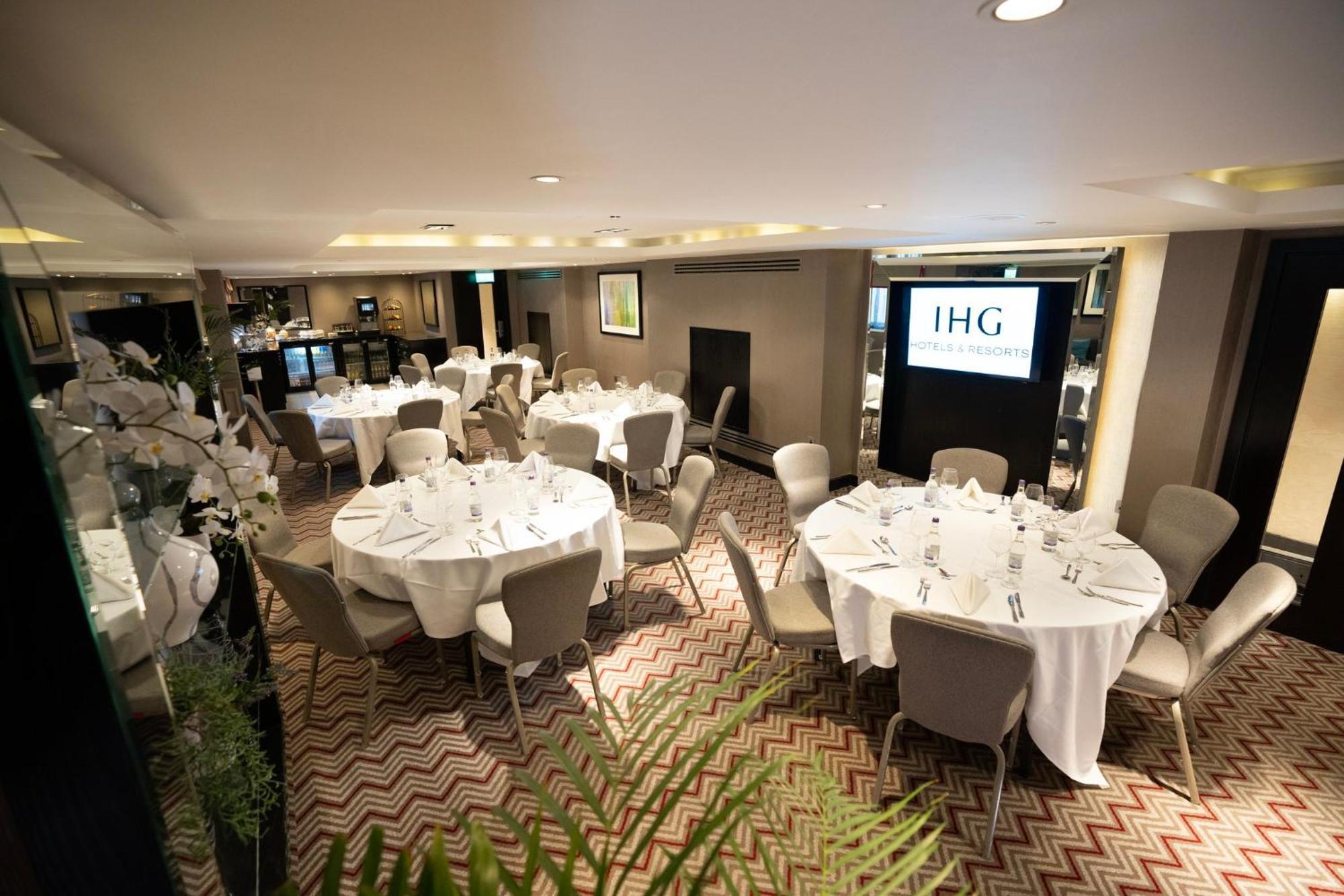 Crowne Plaza Gerrards Cross By Ihg Hotell Beaconsfield Exteriör bild