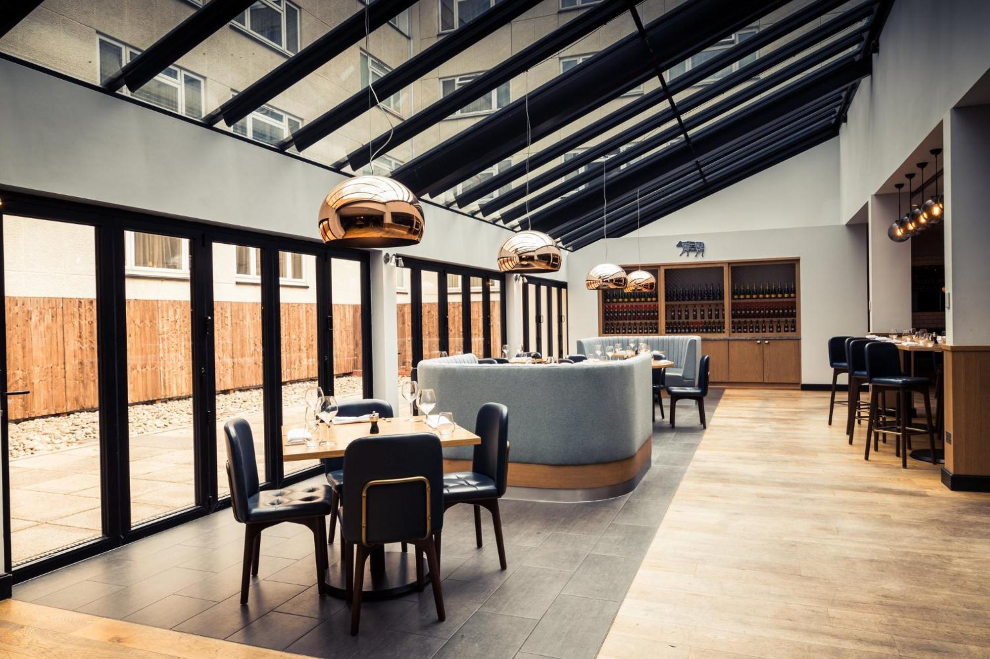 Crowne Plaza Gerrards Cross By Ihg Hotell Beaconsfield Exteriör bild