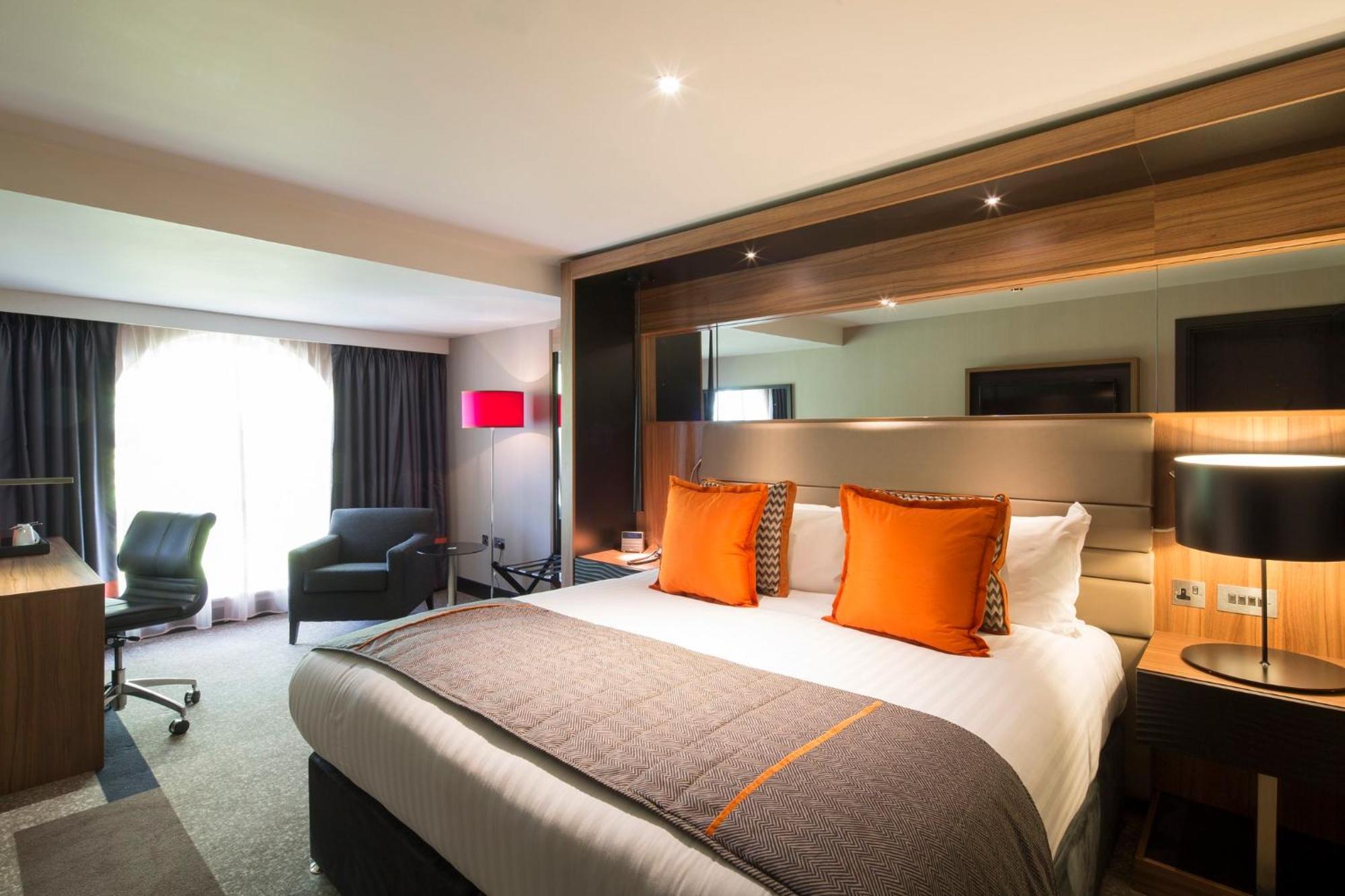 Crowne Plaza Gerrards Cross By Ihg Hotell Beaconsfield Exteriör bild